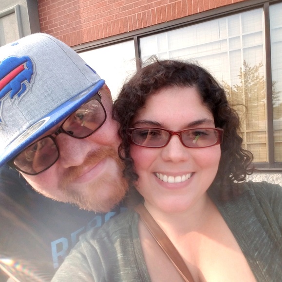 Meet your Posher, Janelle - Picture 1 of 1